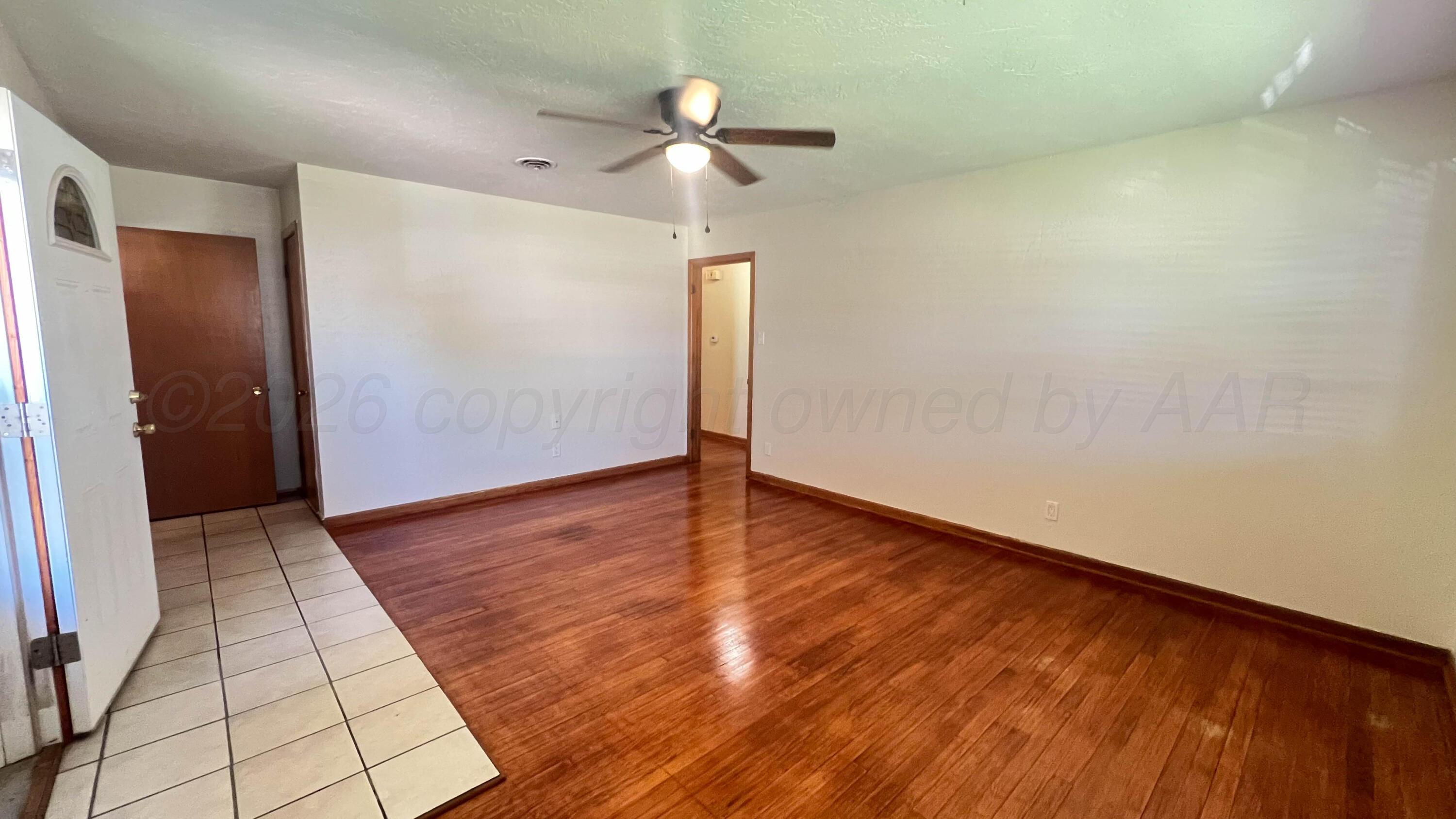 3313 Hobbs Road Amarillo, TX 79109 - Photo 3 of 28 IMG_4858