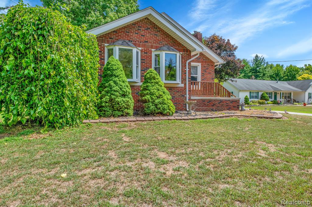 21875 Dickinson Road New Boston, MI 48164 - Photo 28 of 36