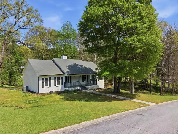 $415,000 | 1760 Mountain Ash Court Southeast, Dacula, GA 30019