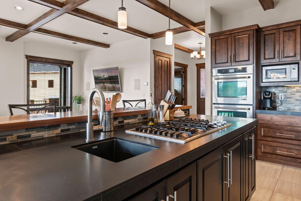 3337 Northwest Shevlin Ridge Bend, OR 97703 - Photo 10 of 40 DSC00259