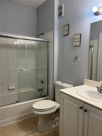 $1,467 | 2572 Robert Trent Jones Drive, Unit 1220, Orlando, FL 32835