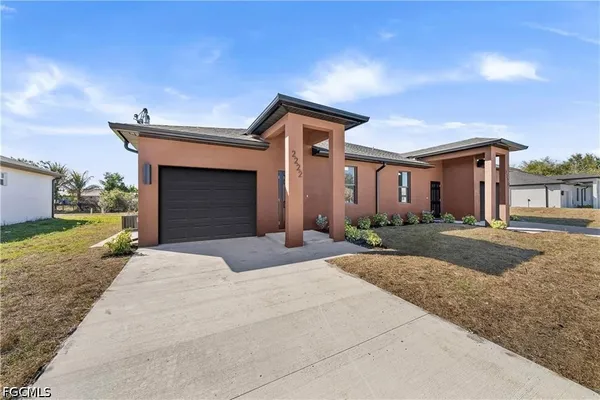 $1,850 | 2222 Kenneth Avenue South, Lehigh Acres, FL 33973