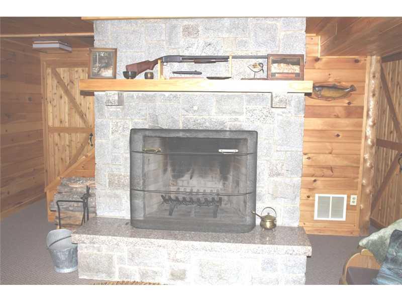 935 Brighton Road Athens, ME 04912 - Photo 22 of 24 Den/Family/Great Room.