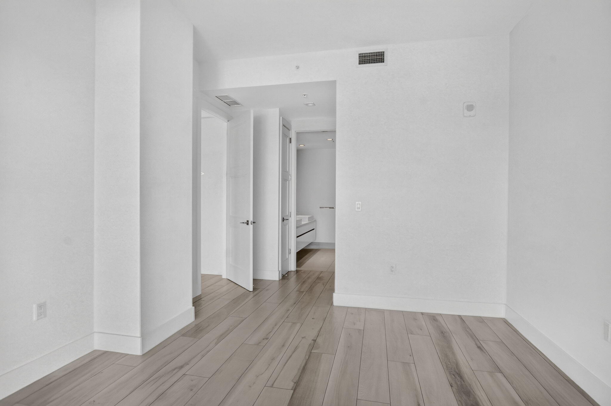 155 East Boca Raton Road, Unit 1019 Boca Raton, FL 33432 - Photo 13 of 55 13-web-or-mls-DSC_5438