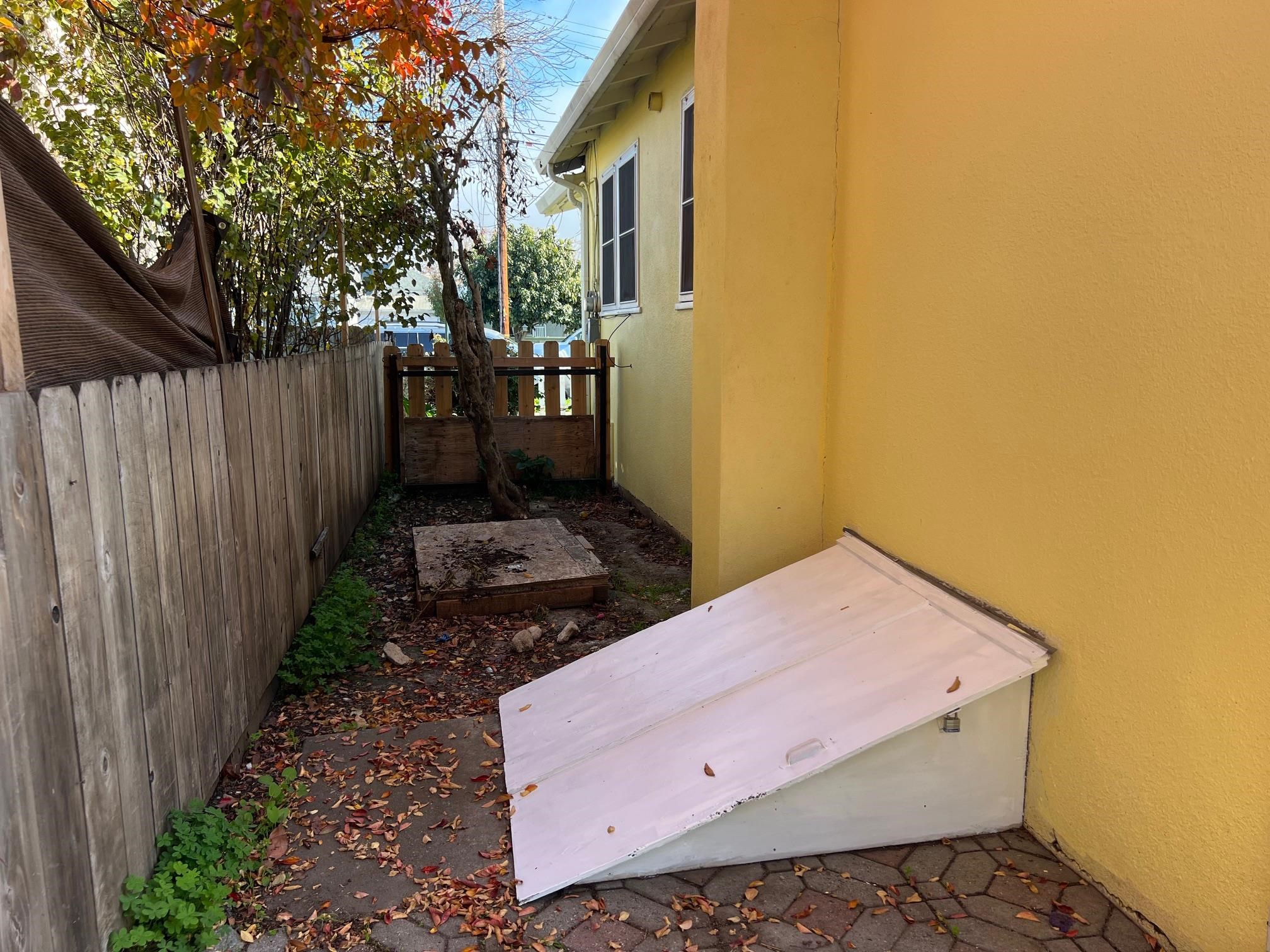 22771 Inyo Street Hayward, CA 94541 - Photo 25 of 29 a backyard of a house