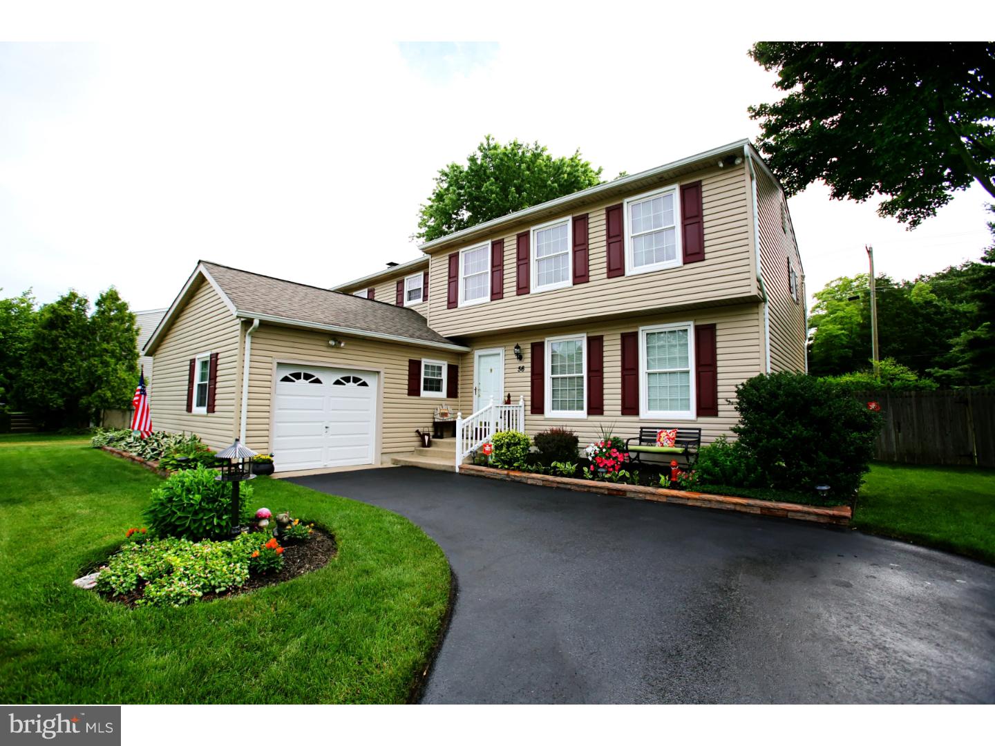 56 Dunham Loop Berlin, NJ 08009 - Photo 2 of 25