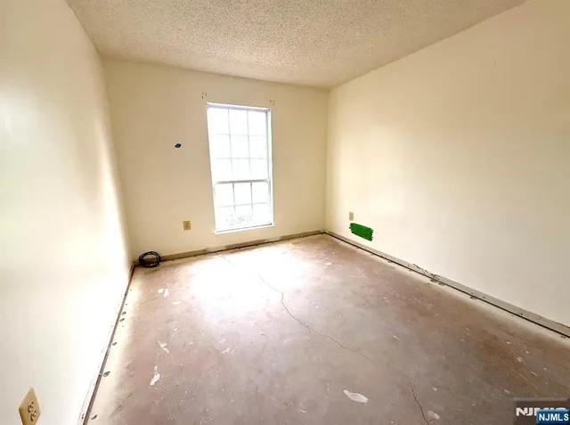 $394,900 | 32 Columbus Drive, Unit 215, Franklin Park, NJ 08823