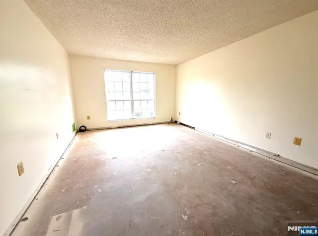 $394,900 | 32 Columbus Drive, Unit 215, Franklin Park, NJ 08823