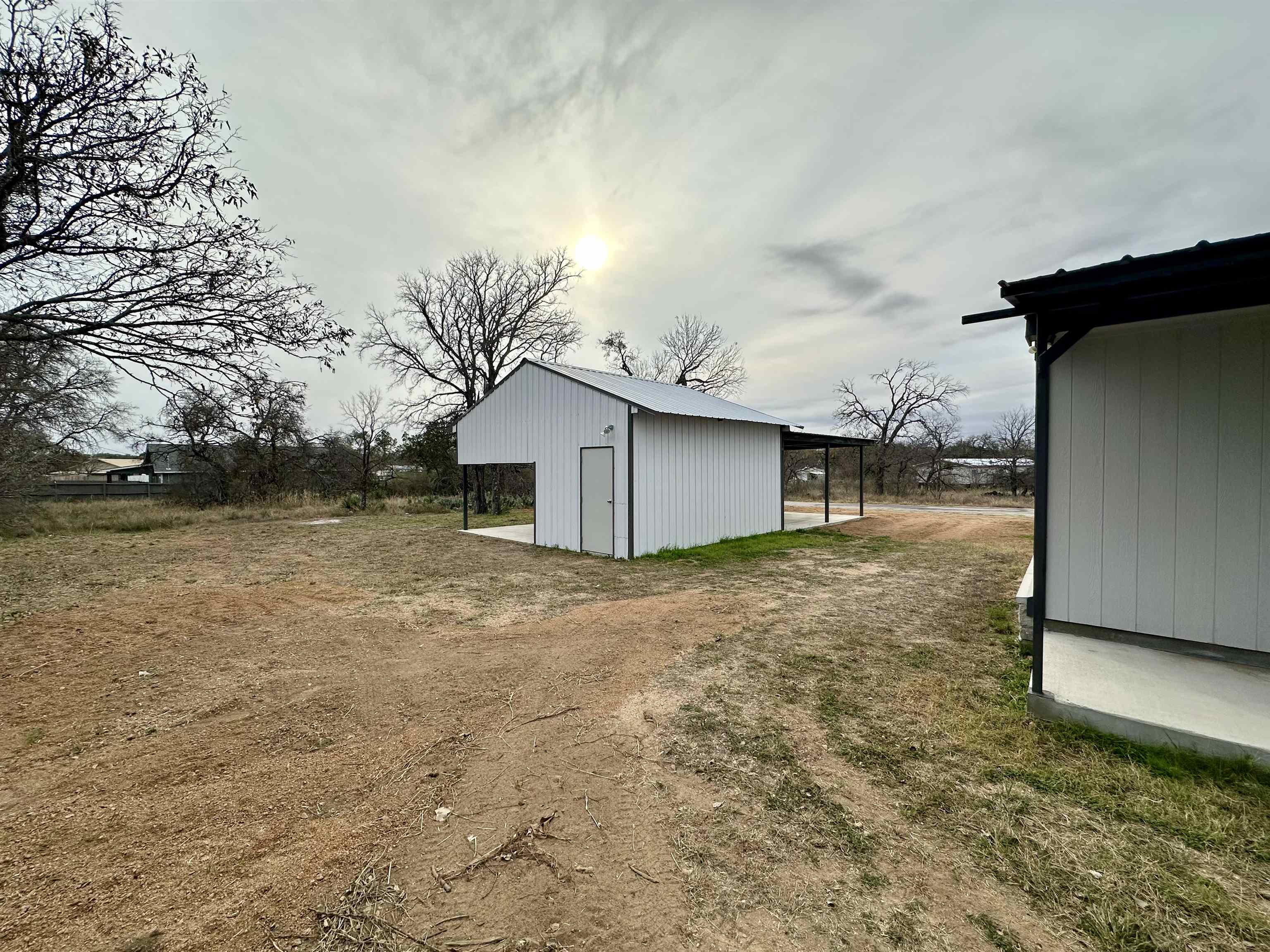 3410 Cactus Trail Kingsland, TX 78639 - Photo 26 of 26 a backyard of a house