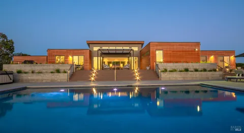 $3,495,000 | 519 Horse Barn Road, Healdsburg, CA 95448