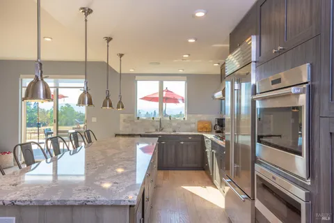 $3,495,000 | 519 Horse Barn Road, Healdsburg, CA 95448