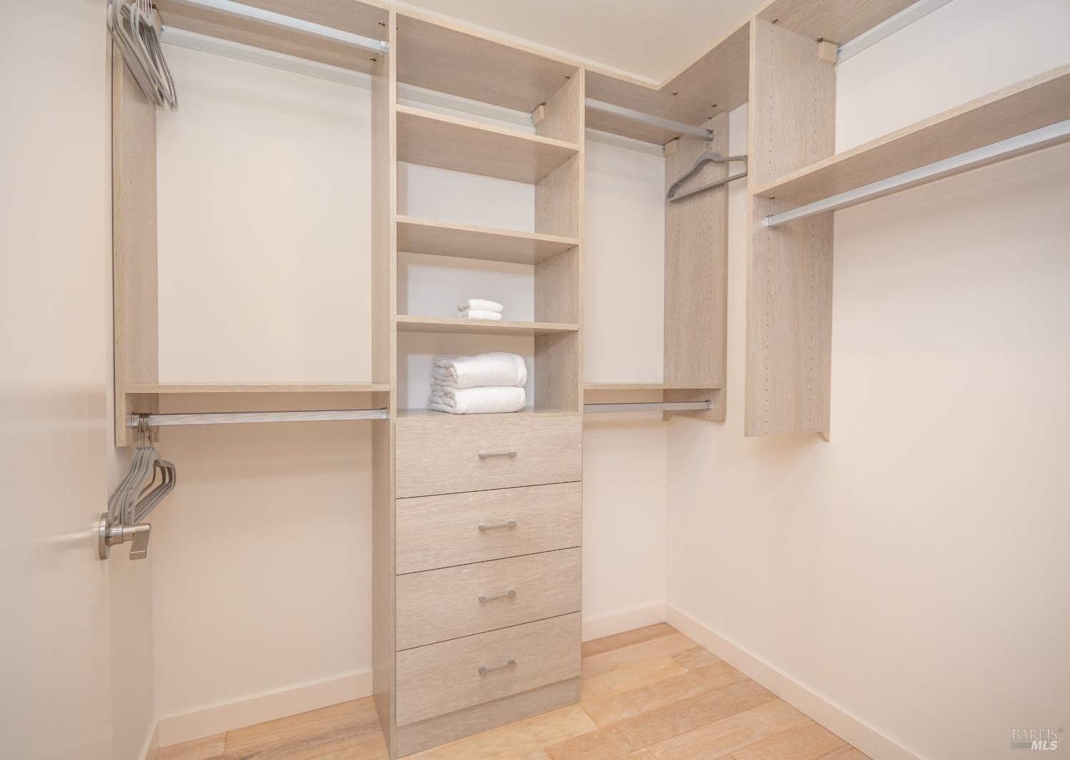 519 Horse Barn Road Healdsburg, CA 95448 - Photo 22 of 48