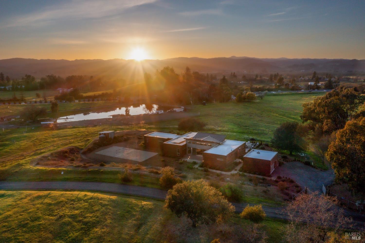 519 Horse Barn Road Healdsburg, CA 95448 - Photo 48 of 48