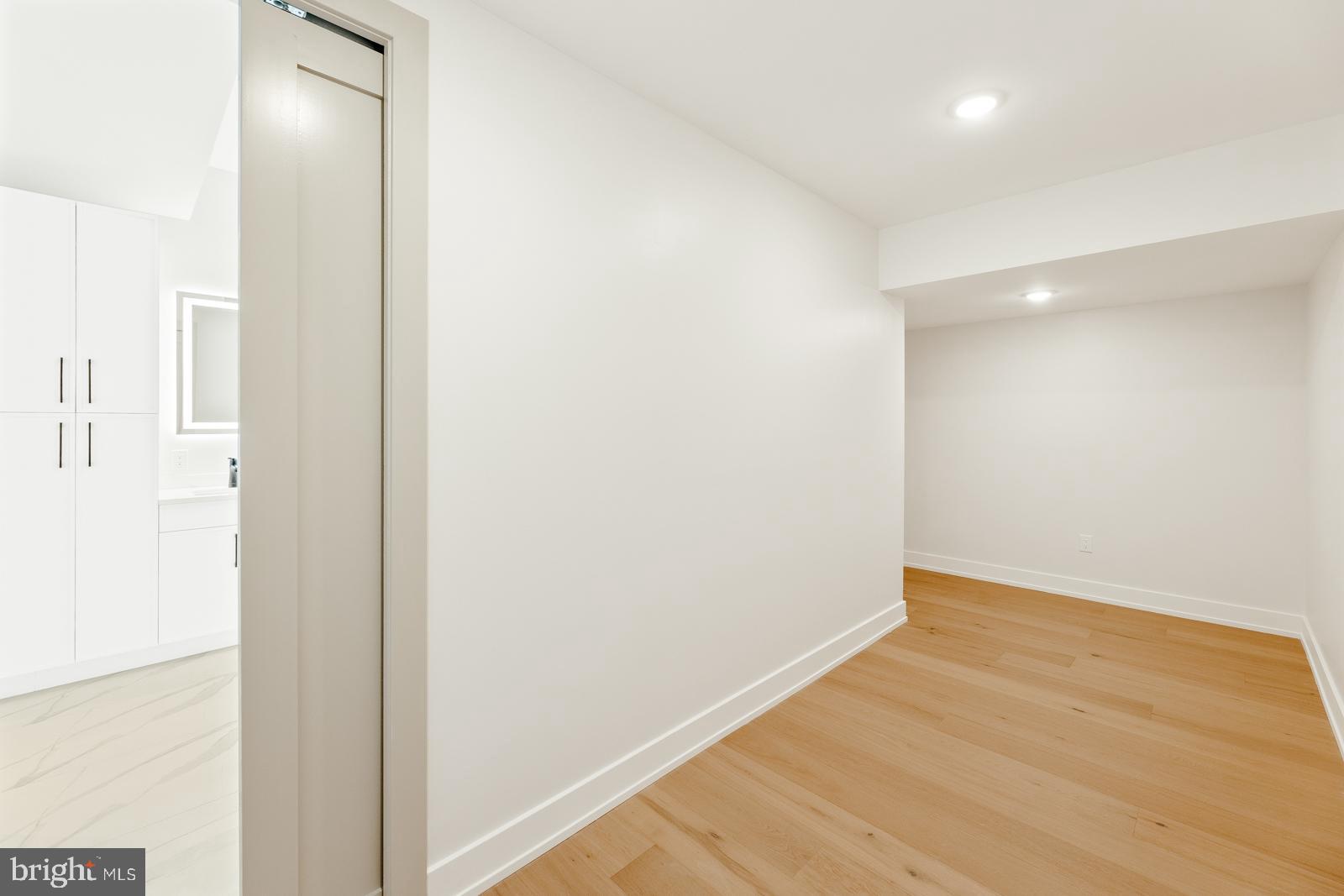 9741 Krewstown Road Philadelphia, PA 19115 - Photo 50 of 63 Suite Walk in closet