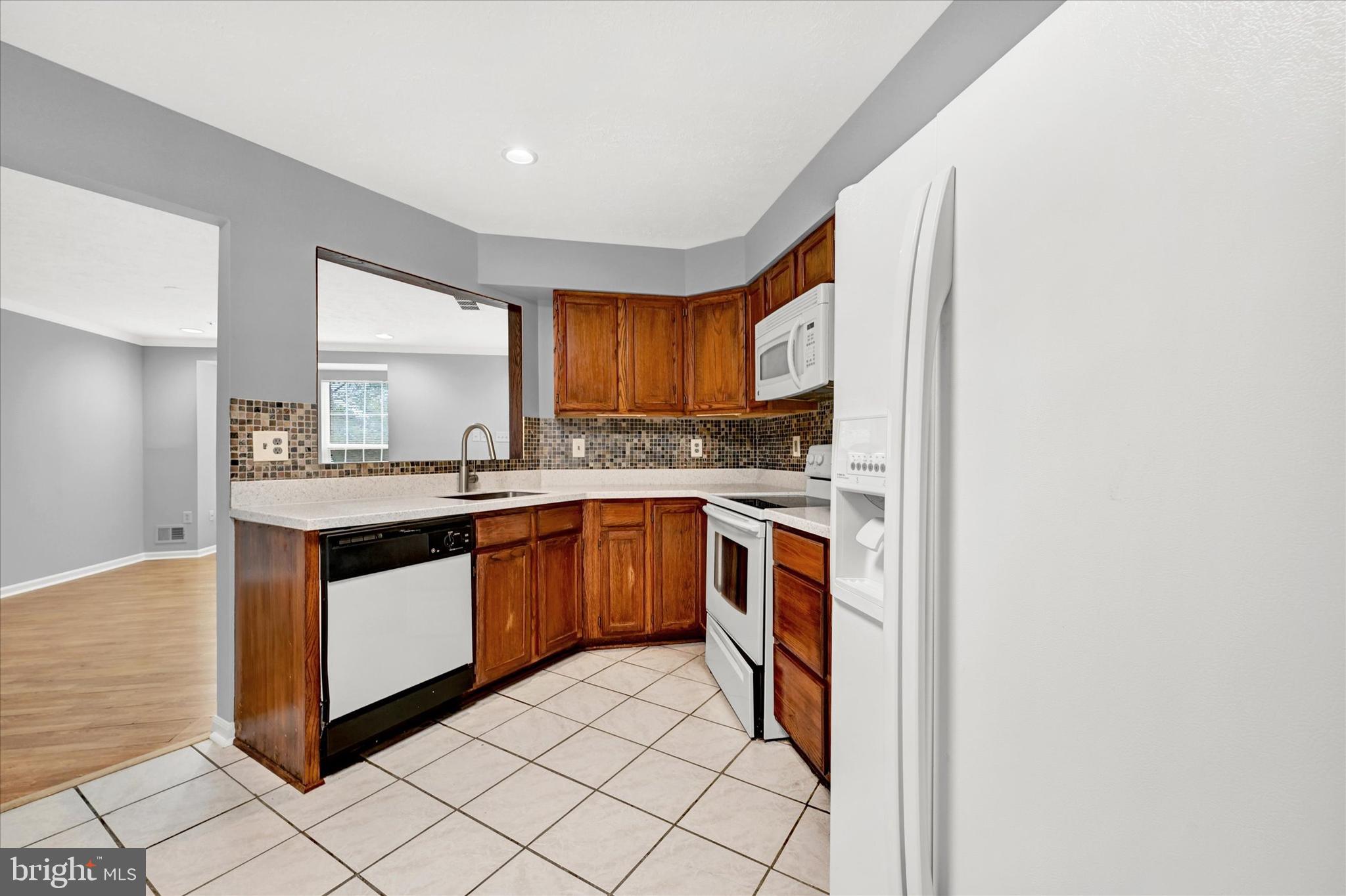 4155 Maple Path Circle, Unit 83 Nottingham, MD 21236 - Photo 8 of 24 Gallery Image 8