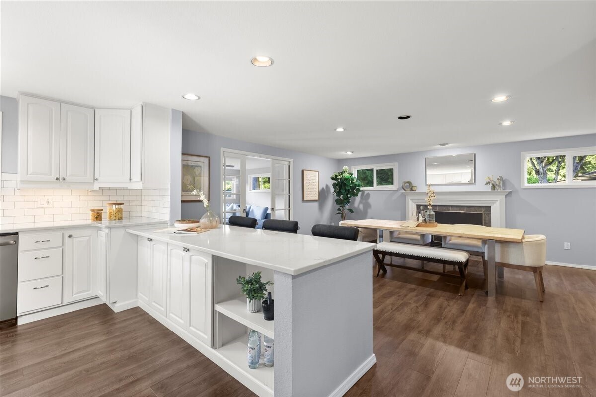 14305 141st Court Southeast Renton, WA 98059 - Photo 11 of 34 Gallery Image 11