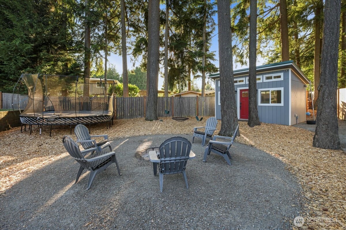 14305 141st Court Southeast Renton, WA 98059 - Photo 28 of 34 Gallery Image 28