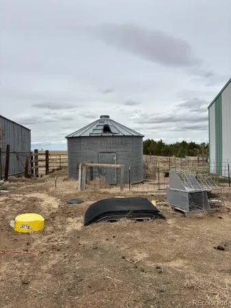 a view of backyard of house