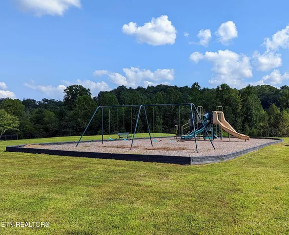 $373,450 | 104 Kirbyberry Road, Unit LOT 46B, Oak Ridge, TN 37830