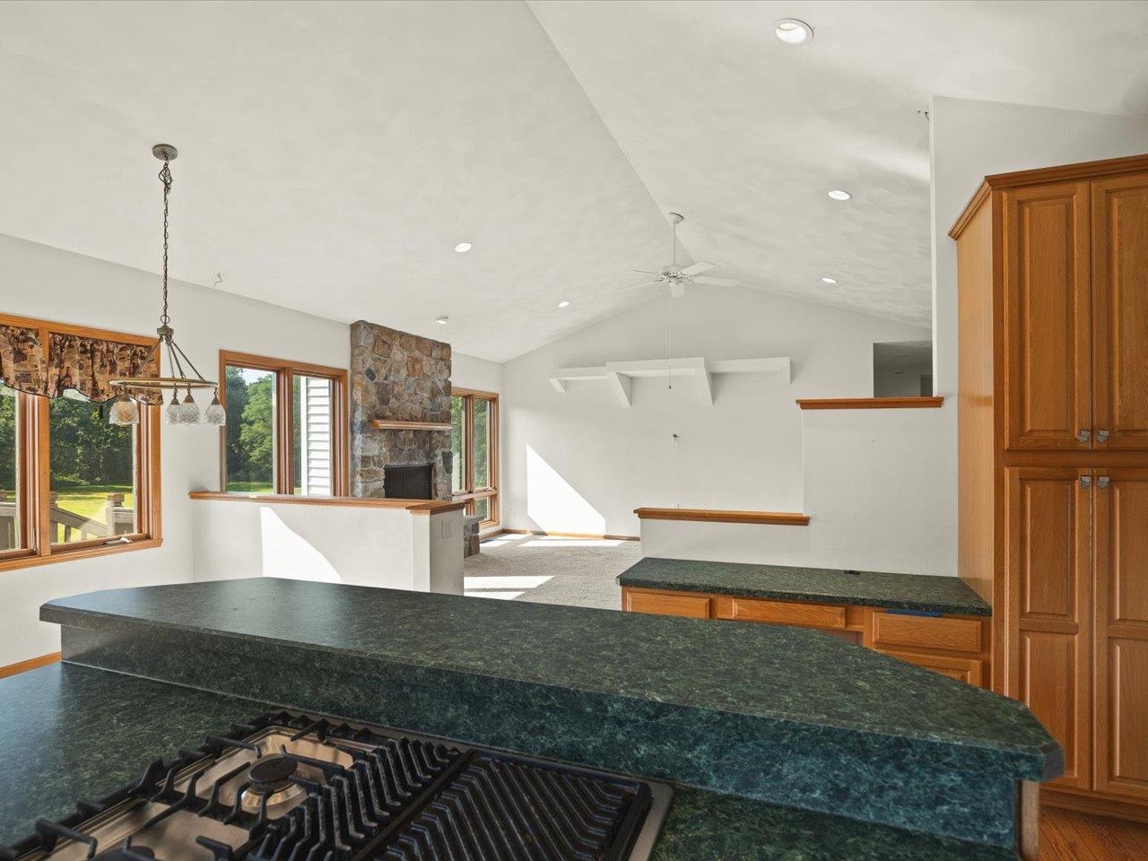 7519 Burr Oak Road Roscoe, IL 61073 - Photo 14 of 58 Gallery Image 14