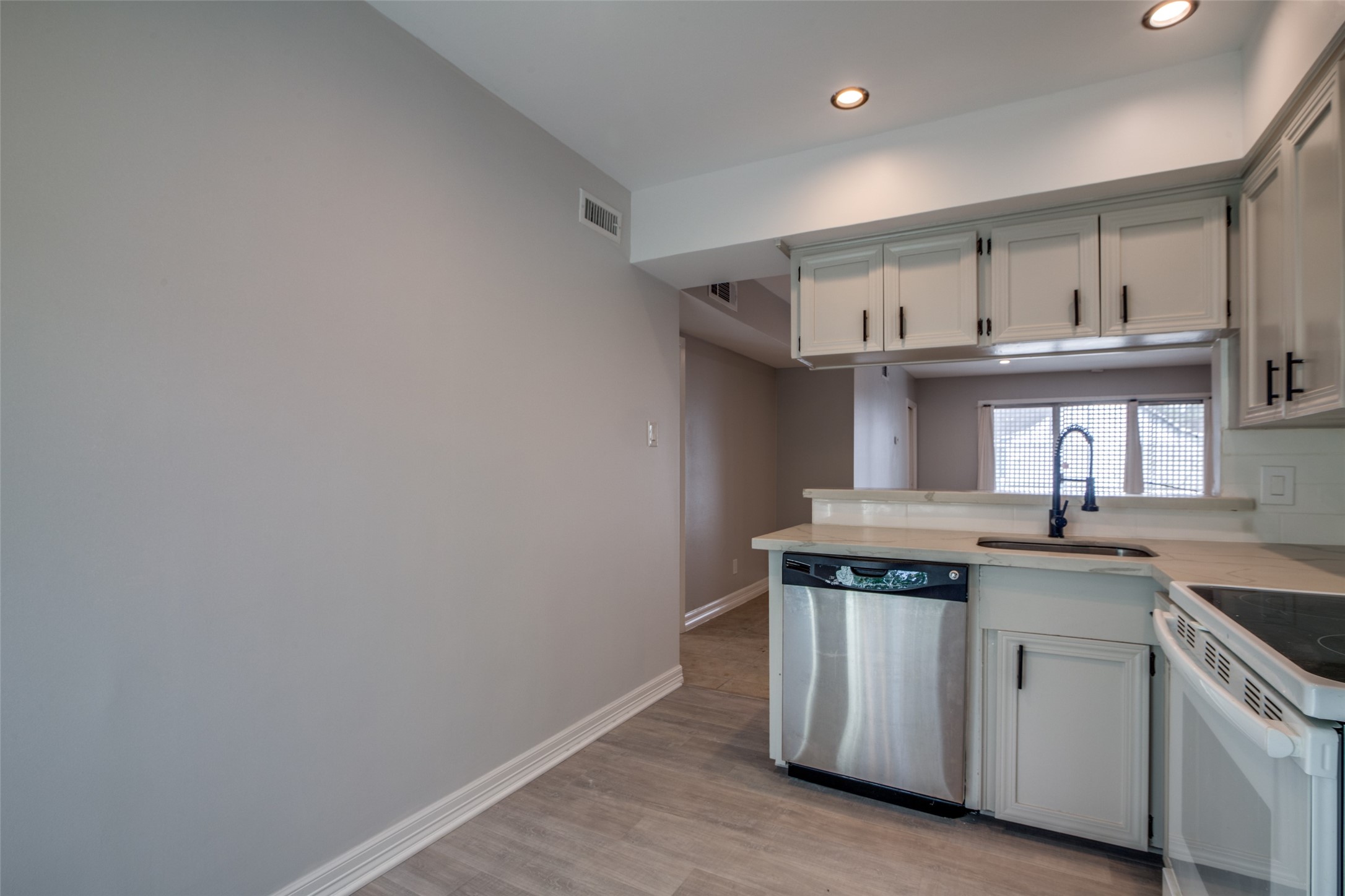 9025 Rue Cambon Street, Unit 66 Houston, TX 77074 - Photo 17 of 34