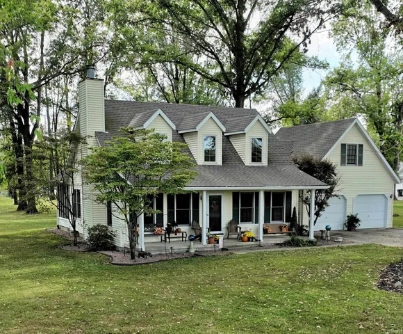 $385,000 | 2383 Woodhurst Drive, Sullivan, IN 47882