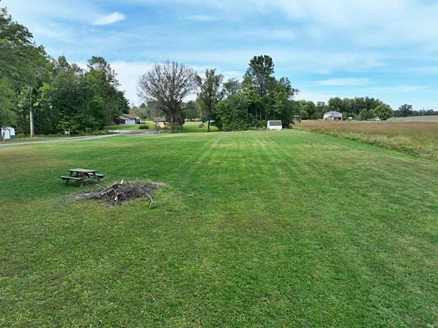 $385,000 | 2383 Woodhurst Drive, Sullivan, IN 47882