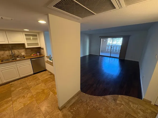 $1,895 | 7850 East Camelback Road, Unit 109, Scottsdale, AZ 85251
