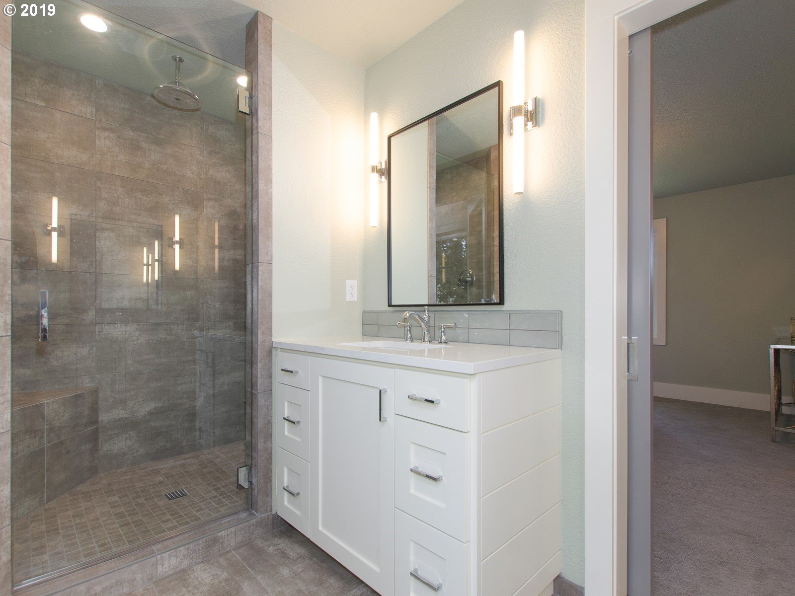 210 North Shr Road Lake Oswego, OR 97034 - Photo 17 of 28 Bedroom, Primary