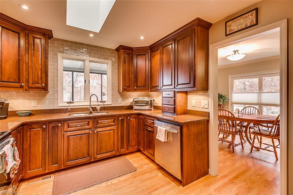 542 Pinewood Road Asheboro, NC 27205 - Photo 10 of 30 Gallery Image 10
