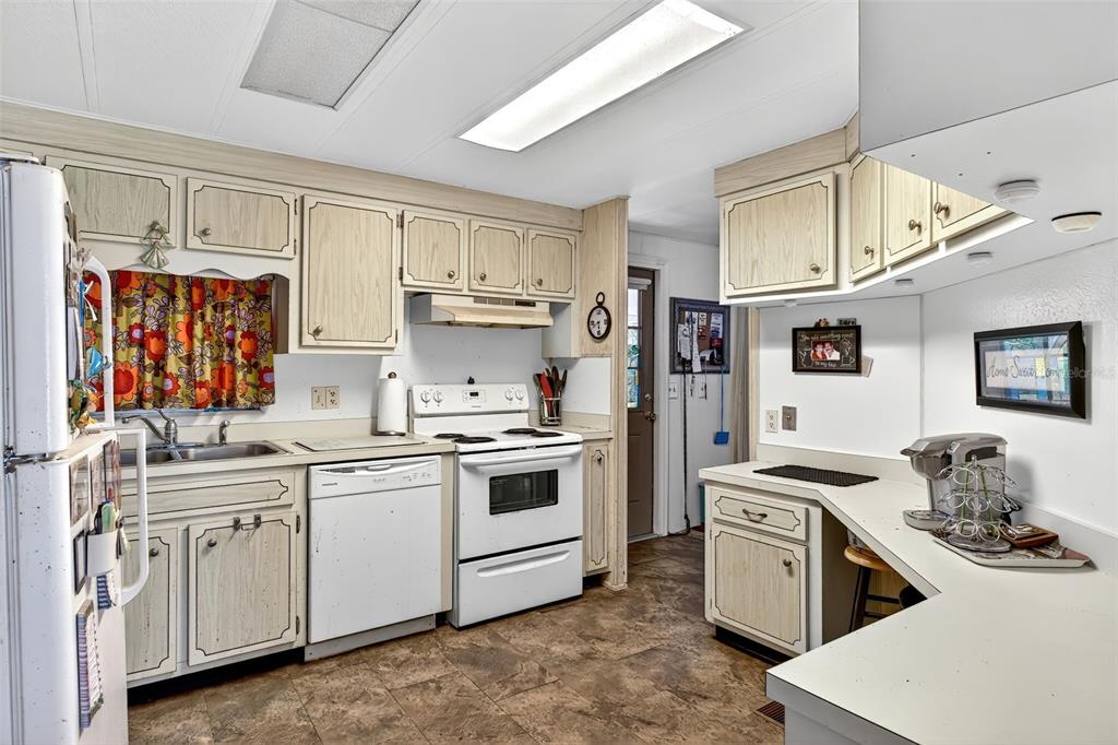 7384 1st Loop Avenue Brooksville, FL 34613 - Photo 18 of 48