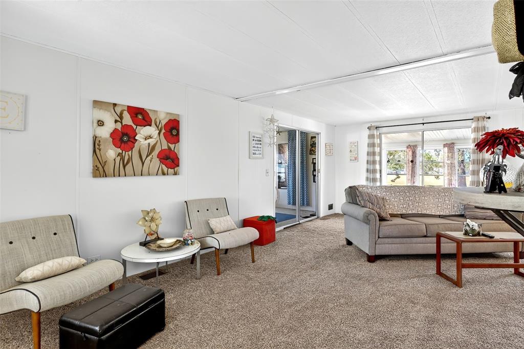 7384 1st Loop Avenue Brooksville, FL 34613 - Photo 9 of 48