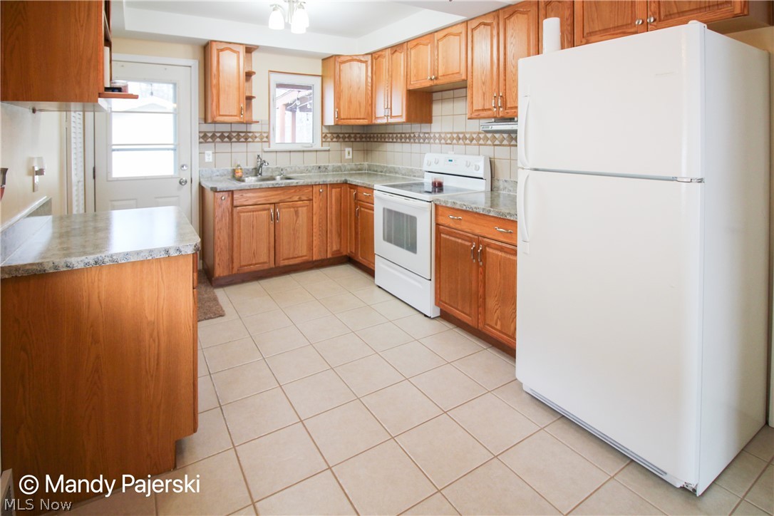 13201 Silver Road Garfield Heights, OH 44125 - Photo 10 of 31
