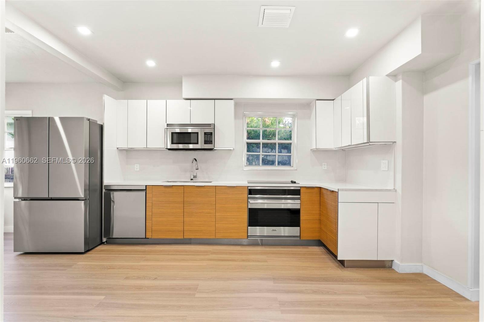 9132 Froude Avenue Surfside, FL 33154 - Photo 8 of 24