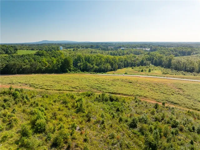 $300,000 | 3 Hood Road, Easley, SC 29640