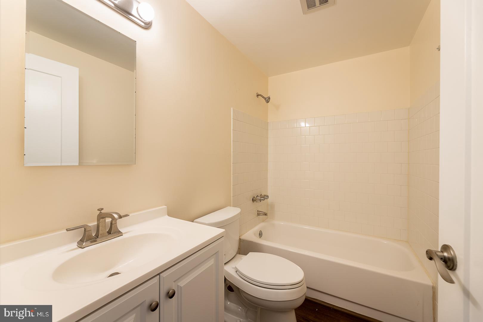 19216 Staleybridge Road Germantown, MD 20876 - Photo 13 of 24