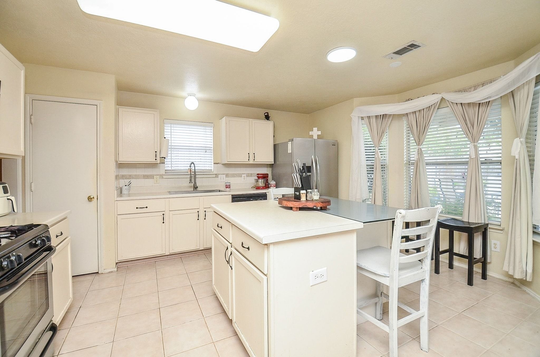 1207 Gerona Boulevard Rosenberg, TX 77471 - Photo 14 of 34