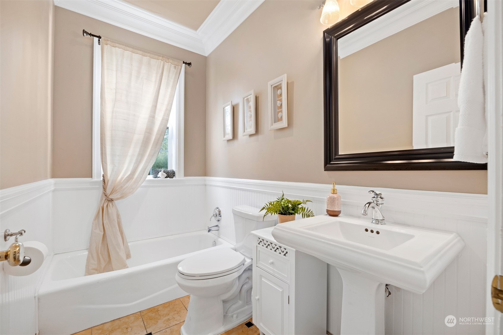 9563 Sunrise Road Blaine, WA 98230 - Photo 16 of 40 Gallery Image 16