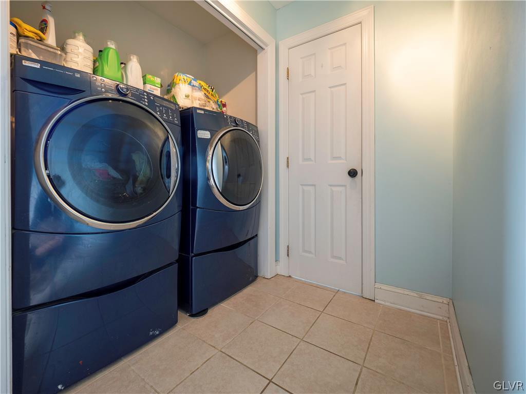 102 Sutton Road Easton, PA 18045 - Photo 14 of 43 Gallery Image 14
