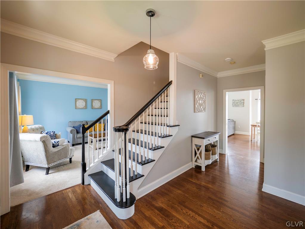 102 Sutton Road Easton, PA 18045 - Photo 2 of 43 Gallery Image 2