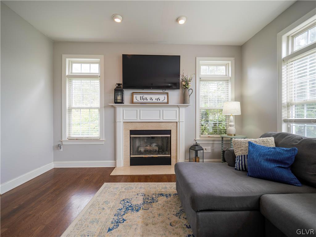 102 Sutton Road Easton, PA 18045 - Photo 3 of 43 Gallery Image 3