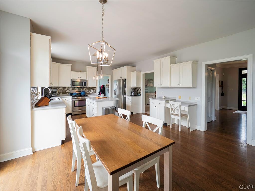 102 Sutton Road Easton, PA 18045 - Photo 8 of 43 Gallery Image 8