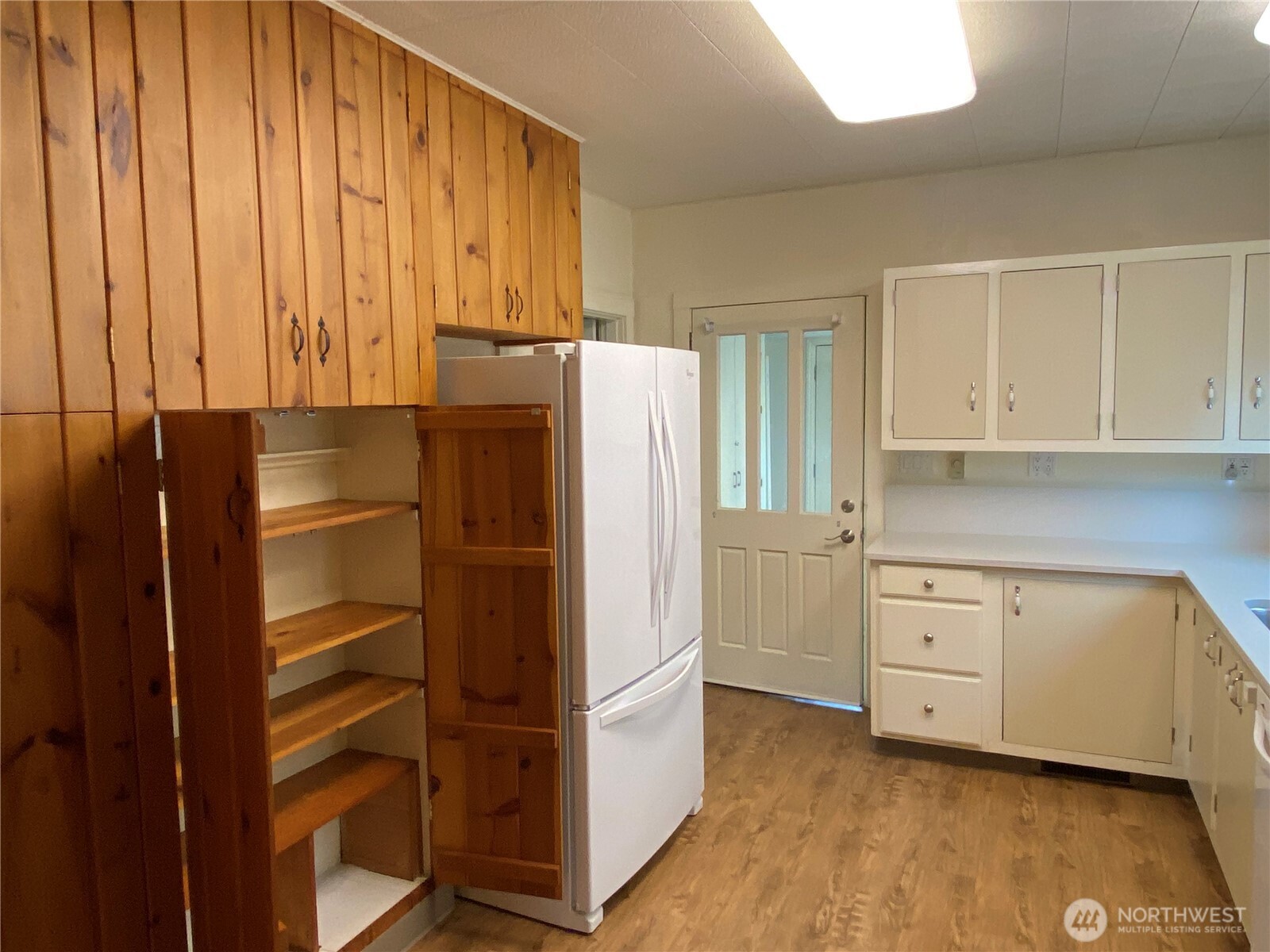 809 Northeast 62nd Street Seattle, WA 98115 - Photo 9 of 12