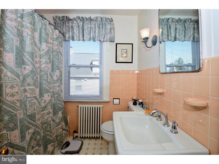 82 Academy Road Bala Cynwyd, PA 19004 - Photo 14 of 20 Bathroom