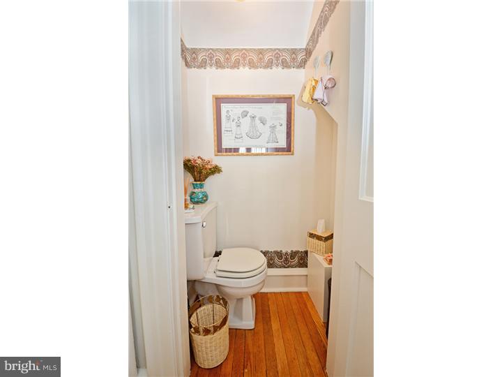 82 Academy Road Bala Cynwyd, PA 19004 - Photo 9 of 20 Half Bath