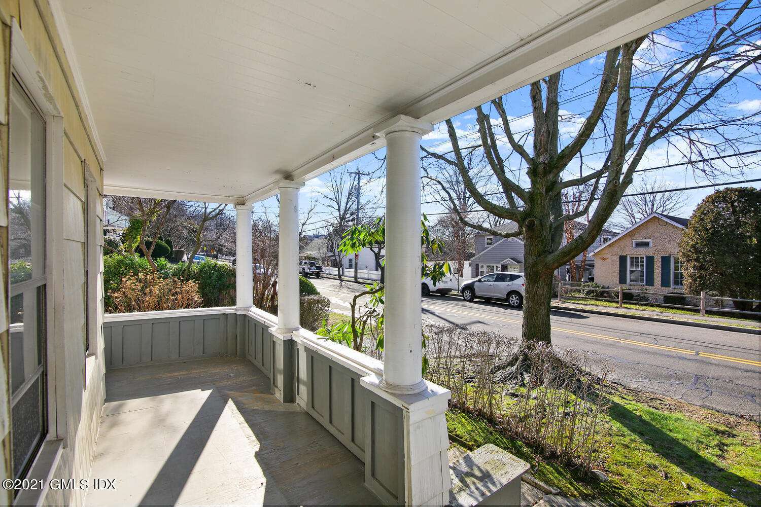 17 Pemberwick Road Greenwich, CT 06831 - Photo 2 of 21 17 Pemberwick Rd Greenwich CT-large-039-