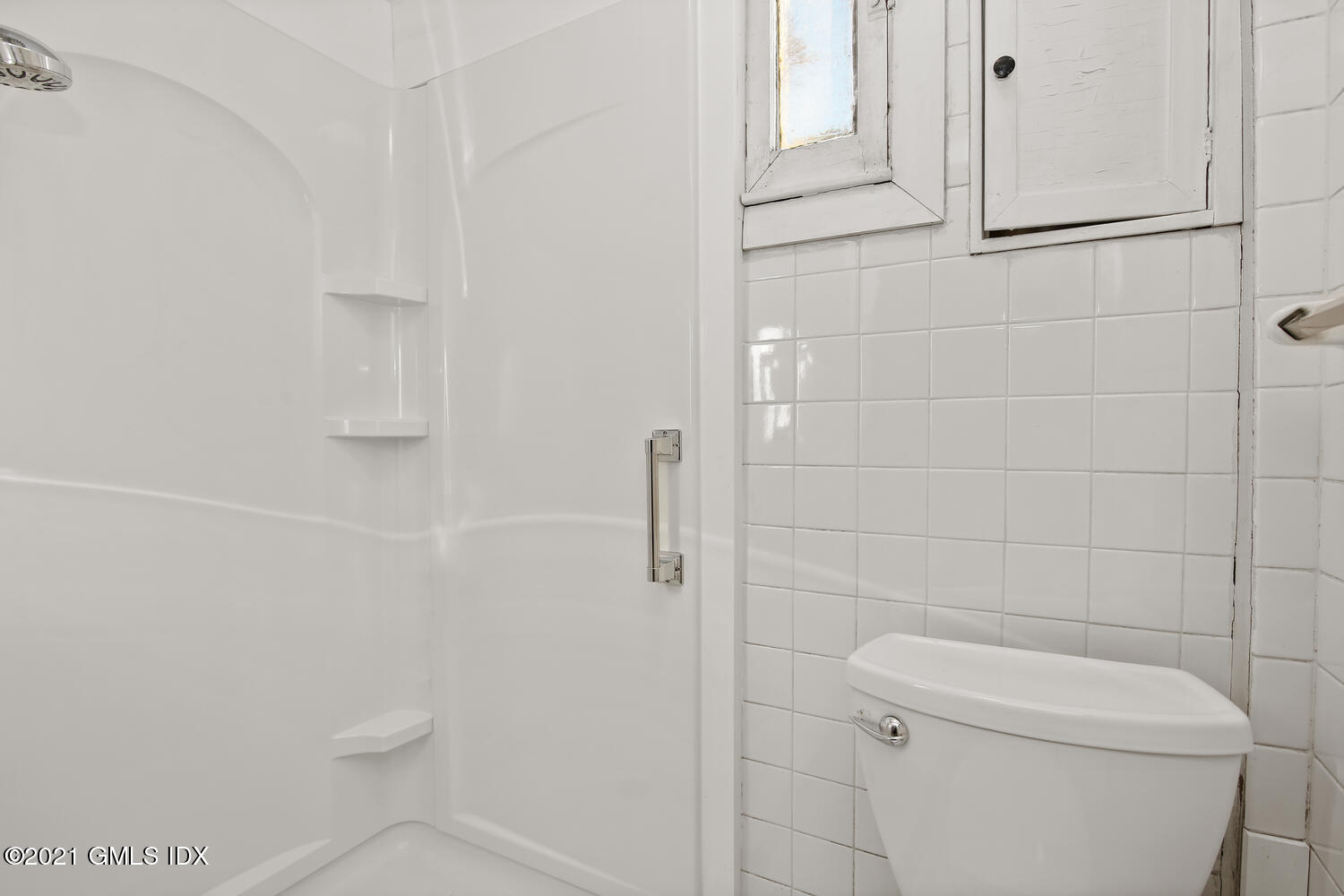17 Pemberwick Road Greenwich, CT 06831 - Photo 7 of 21 17 Pemberwick Rd Greenwich CT-large-029-