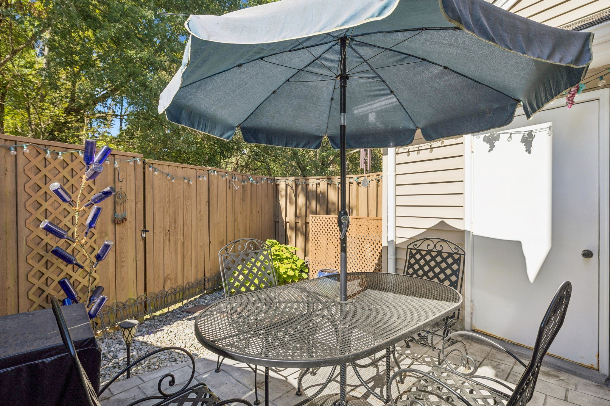 357 Yorkshire Circle Nashville, TN 37211 - Photo 12 of 44 a outdoor view with a sitting space