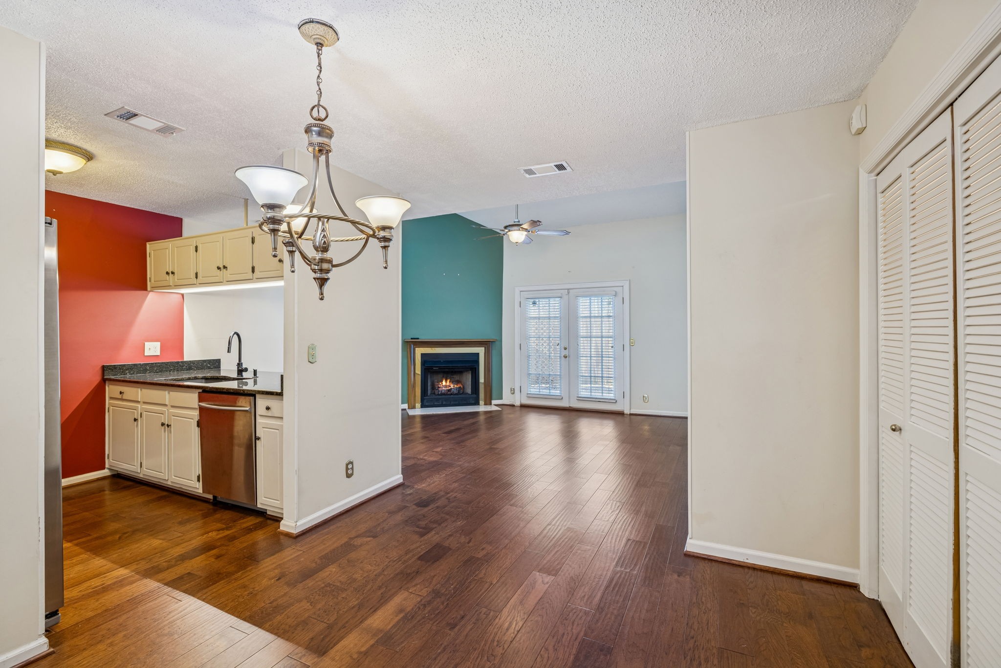 357 Yorkshire Circle Nashville, TN 37211 - Photo 16 of 44 a view of a room with wooden floor