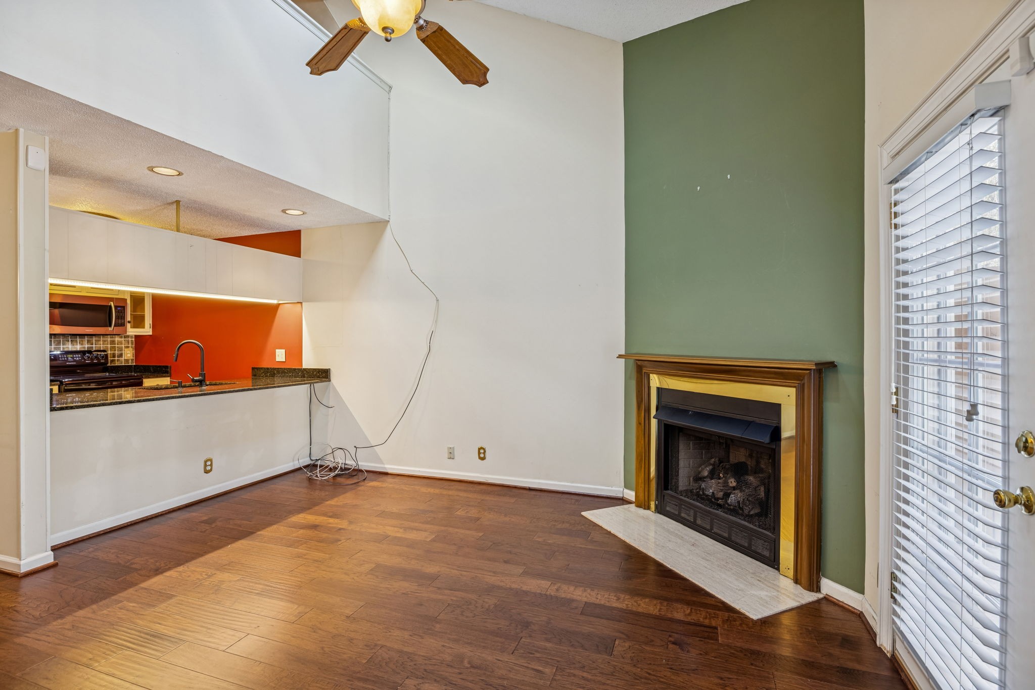 357 Yorkshire Circle Nashville, TN 37211 - Photo 27 of 44 a view of room with hardwood floor